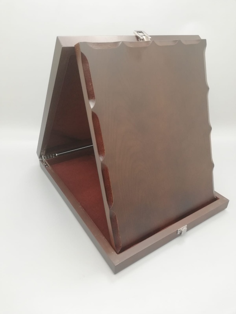 [024] Wooden Trophy
