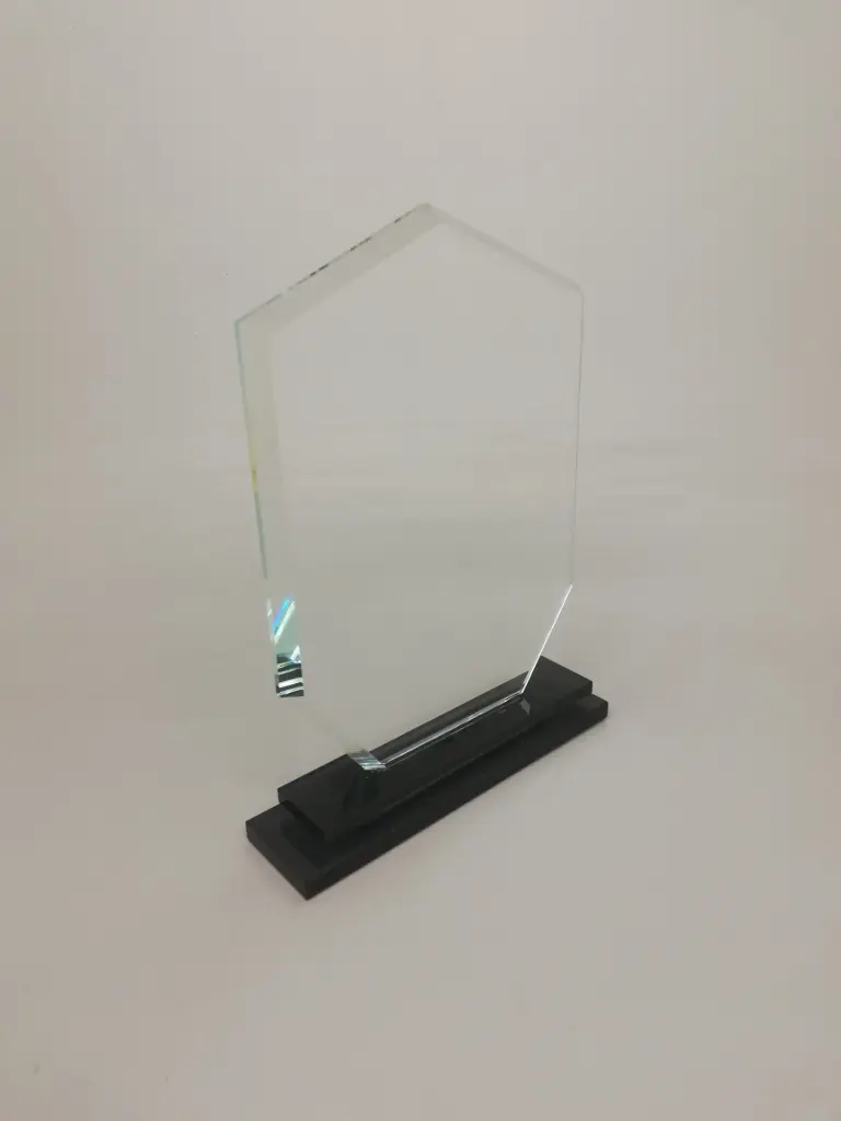 [MA3-002] Crystal Trophy